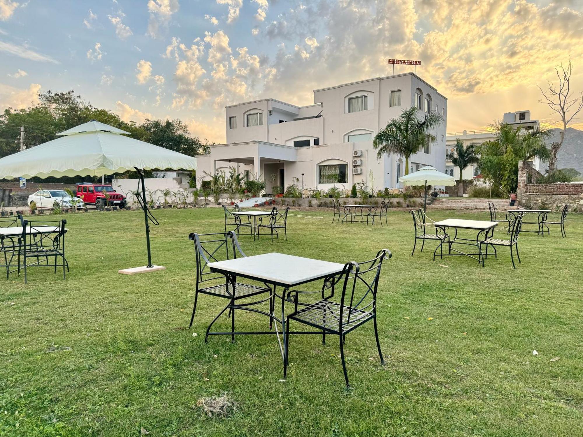 Surya Uday Villa Udaipur Exterior photo
